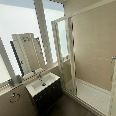 5 Star - Stylish Modern In St Julians San Ġiljan