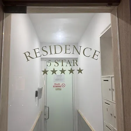 5 Star - Stylish Modern In St Julians