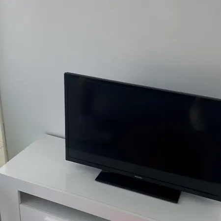 5 Star - Stylish Modern In St Julians 公寓式酒店