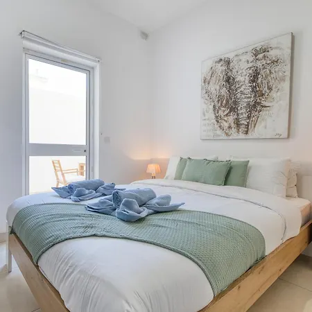 5 Star - Stylish Modern In St Julians 公寓式酒店 3*