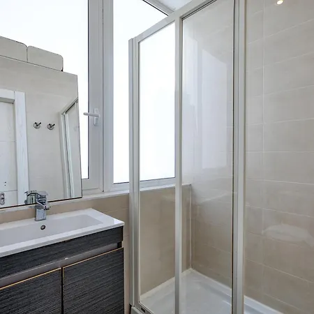 公寓式酒店 5 Star - Stylish Modern In St Julians 3*