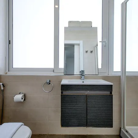 5 Star - Stylish Modern In St Julians 公寓式酒店