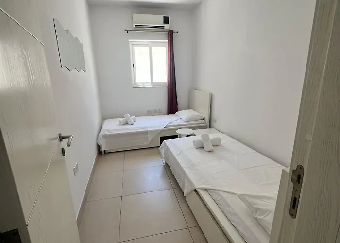 5 Star - Stylish Modern In St Julians アパートホテル