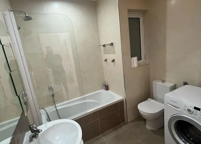 5 Star - Stylish Modern In St Julians アパートホテル