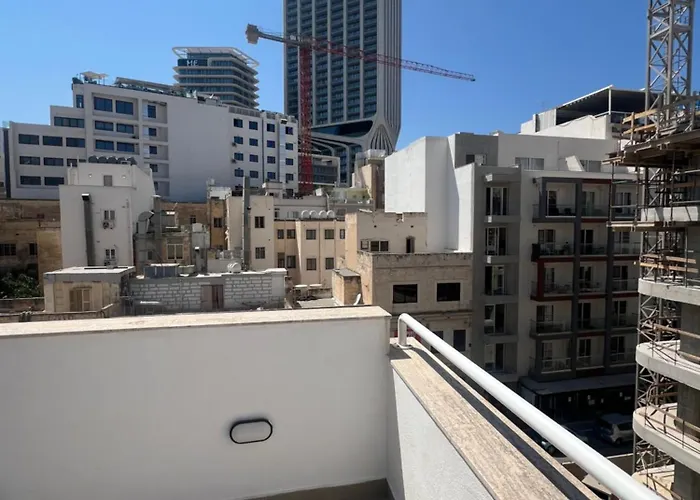 アパートホテル 5 Star - Stylish Modern In St Julians