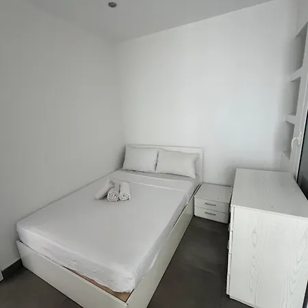 5 Star - Stylish Modern In St Julians سانت جوليان