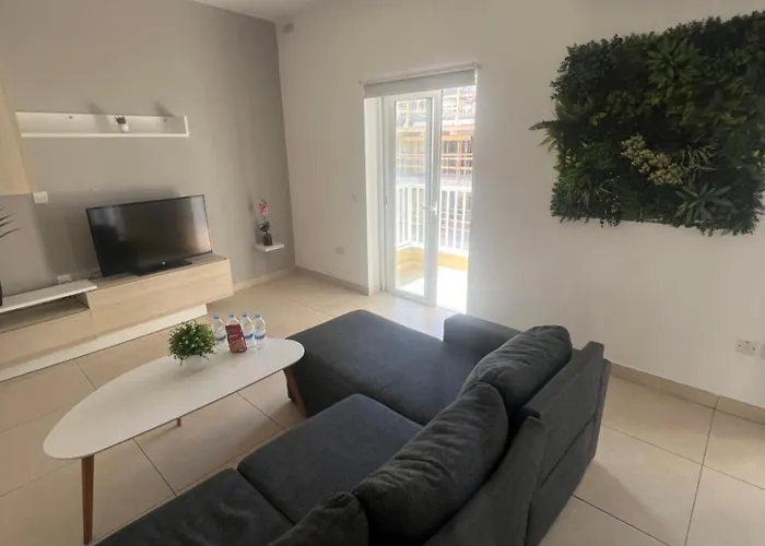 5 Star - Stylish Modern In St Julians