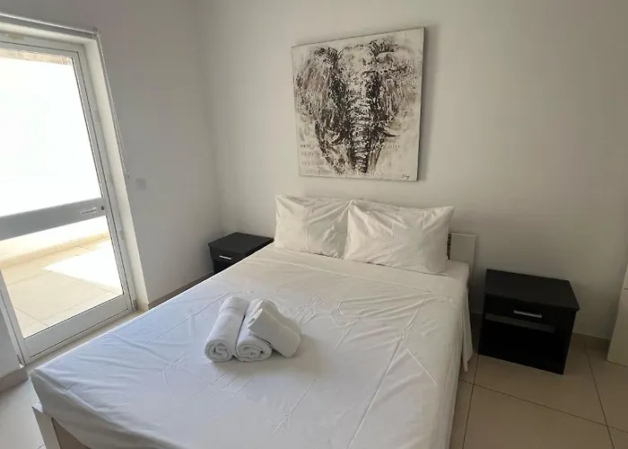 5 Star - Stylish Modern In St Julians 3* سانت جوليان